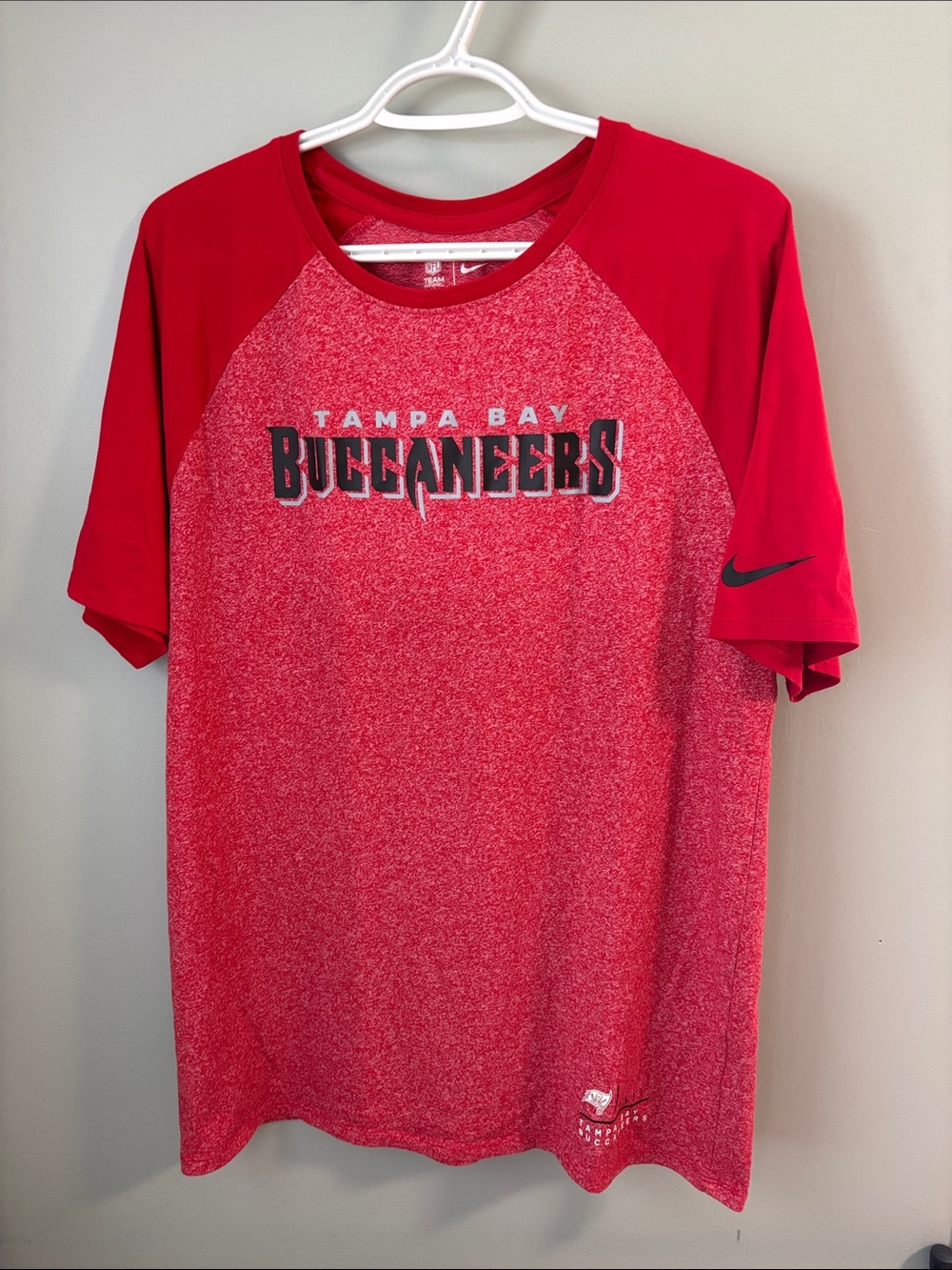 Nike Tampa Bay Buccaneers Red & Heathered Red Short-Sleeve Performance Tee